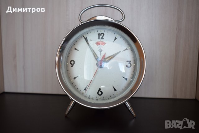 Ретро китайски часовник-будилник, снимка 1 - Антикварни и старинни предмети - 32030211