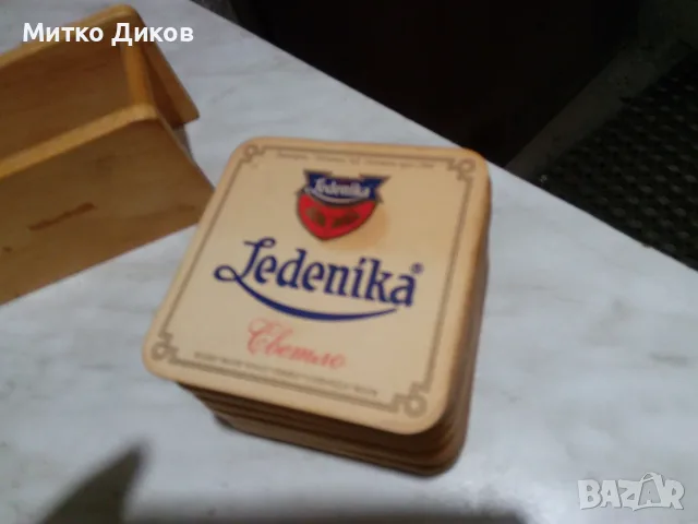 Дървени подложки за бира нови 6 броя с изгледи от Прага и на Леденика, снимка 11 - Декорация за дома - 51009358