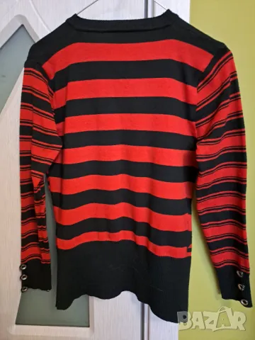 Дамски пуловер в цвят червено и черно, снимка 4 - Блузи с дълъг ръкав и пуловери - 47287445