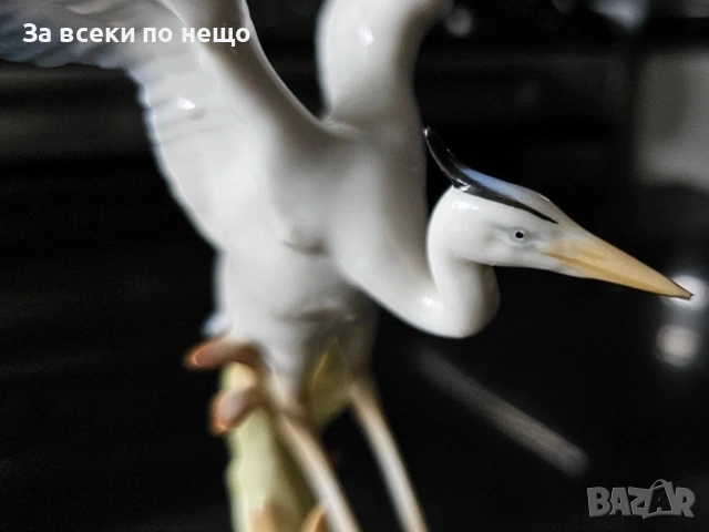 Hutschenreuther Achtziger Germany Porcelain Heron / Crane Bird “Жеръвът” Код P2239