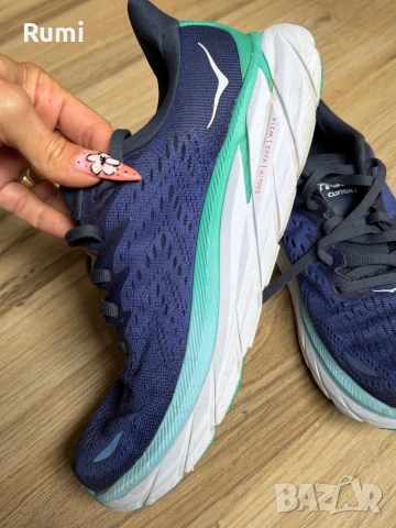 Оригинални маратонки Hoka One One® W Clifton 8 ! 39 н, снимка 3 - Маратонки - 35934987