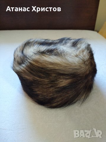 Продавам дамска шапка