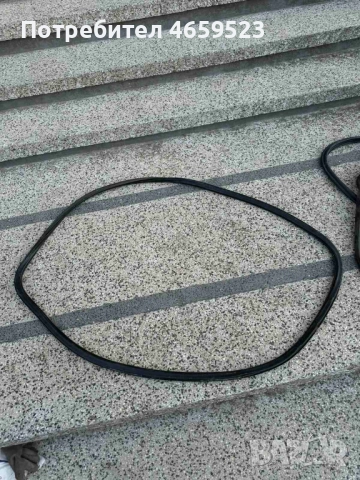Уплътнение на предна дясна врата на Ауди Audi A8 D4 H4 само за 30лв., снимка 2 - Части - 52543837