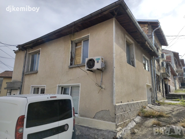 Стара къща във Велико Търново кв.Света гора , снимка 2 - Къщи - 53159219