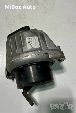 Тампон двигател БМВ E90 E91 E92 E93 BMW, снимка 3 - Части - 53138020