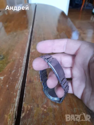 Стар електронен часовник Sharp, снимка 3 - Антикварни и старинни предмети - 49709477