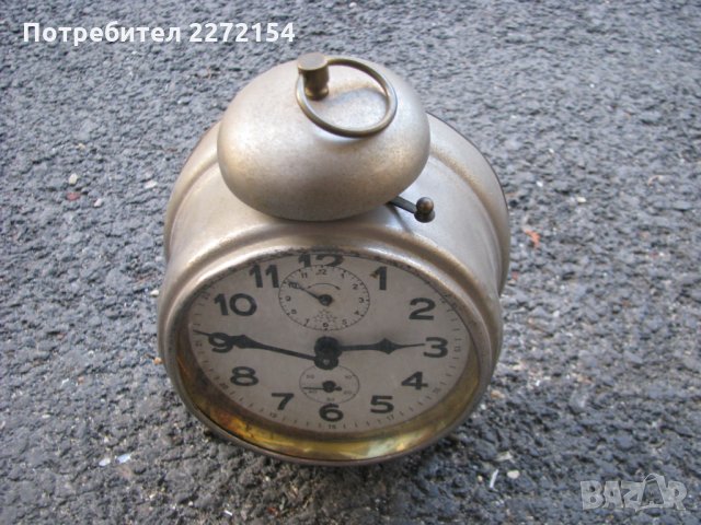 Часовник будилник VIVA, снимка 2 - Антикварни и старинни предмети - 29933709