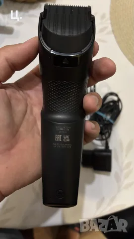 Машинка за подстригване Philips 3000, снимка 4 - Машинки за подстригване - 56048623