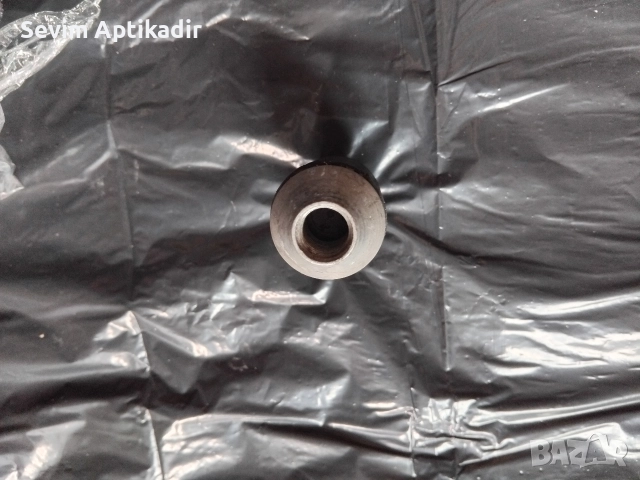 Секретен болт за Форд еко спорт