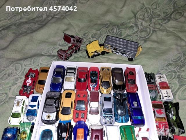 Малки колички 1:64, снимка 3 - Коли, камиони, мотори, писти - 53902353