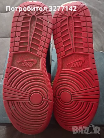 Оригинални маратонки Nike, снимка 4 - Маратонки - 56529525
