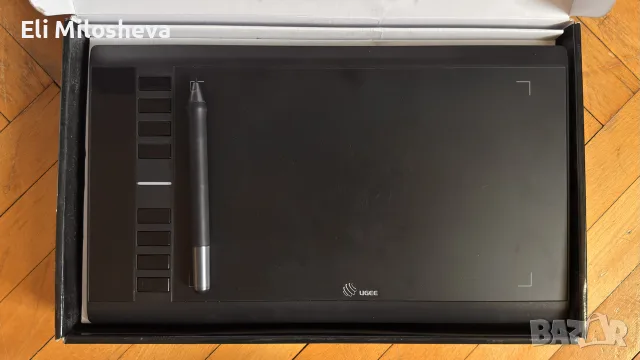 Графичен таблет UGEE M708, 10x6", USB, 8 бутона, 8192 нива на натиск