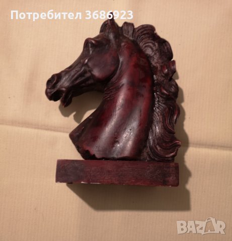 Конска глава статуетка от гипс., снимка 1 - Други ценни предмети - 42215139