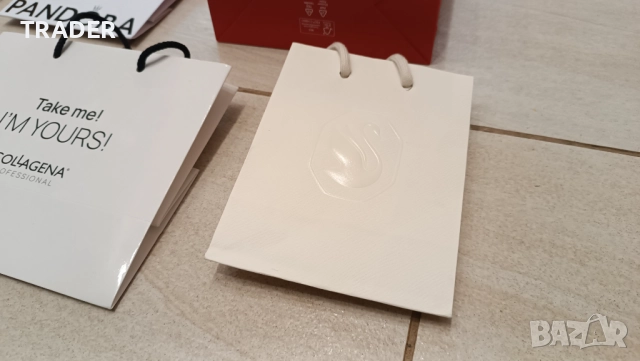 подаръчна торбичка  Guess Adidas Dune Nomination Pandora Victoria’s secret SWAROVSKI BMW Motorrad , снимка 9 - Други - 14573345