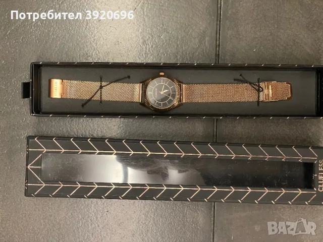 Дамски часовник Clueless, снимка 3 - Дамски - 48395230