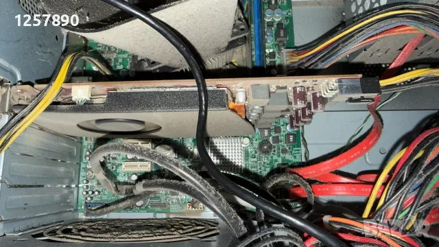 Компютър Medion 2ТБ Хард windows 10 , снимка 4 - За дома - 55846990