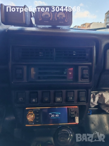 Продавам употребявана Лада Нива в отлично състояние, снимка 10 - Автомобили и джипове - 52938885