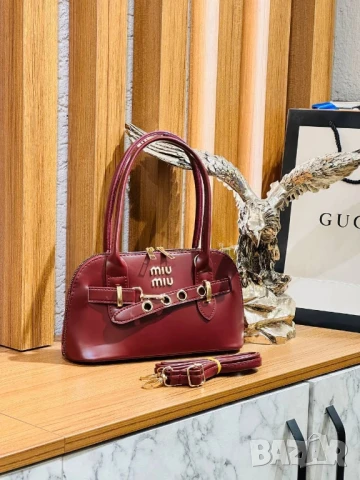 чанти Miu Miu , снимка 2 - Чанти - 50592664