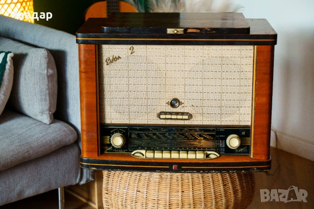 Ретро радио грамофон Естония 2, антикварно, снимка 2 - Антикварни и старинни предмети - 53949408