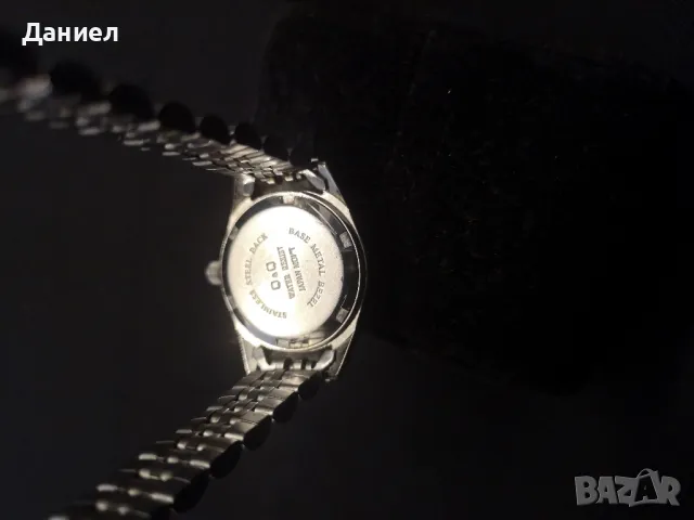 Дамски кварцов часовник , снимка 4 - Дамски - 47427279