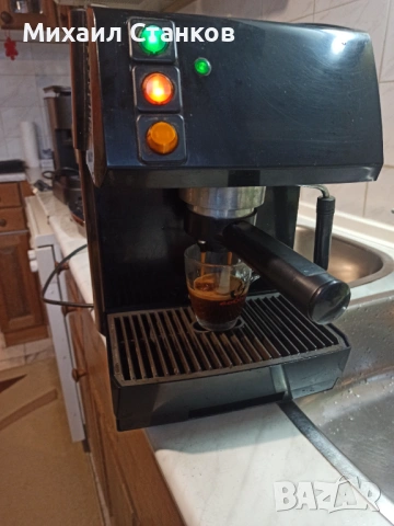 Кафе машина Саеко меджик , снимка 2 - Кафемашини - 53315270