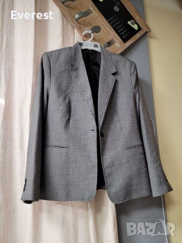 Елегантно сако,сиво- 42 размер, снимка 3 - Сака - 40631885