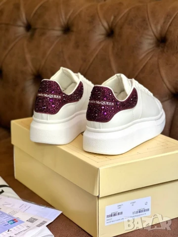 дамски маратонки Alexander Mcqueen , снимка 8 - Маратонки - 50749533