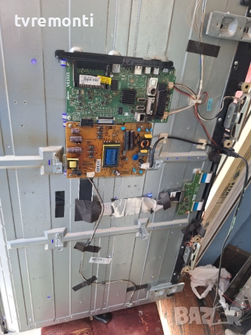 Платка захранване 17IPS62 за 43-инчов телевизор HITACHI 43HBT42A, с дисплей VES430UNDL-2D-N12, снимка 3 - Части и Платки - 51689471