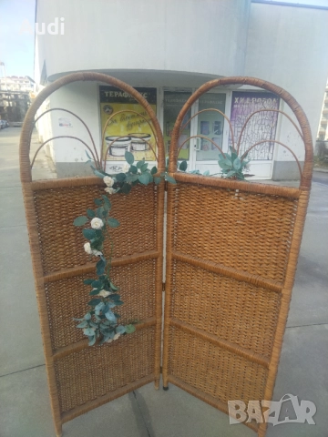 Изящен разделителен свободно стоящ параван от ратан с 2 пана от плетено естествен ратан в цвят светл, снимка 5 - Други - 52909657