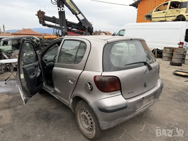 Toyota Yaris 1.4 d4d НА ЧАСТИ, снимка 3 - Автомобили и джипове - 56258277