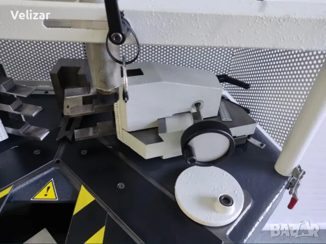 Автоматична ъглонабивна машина Pressta Eisele 2000 Германия, снимка 9 - Други машини и части - 49860098