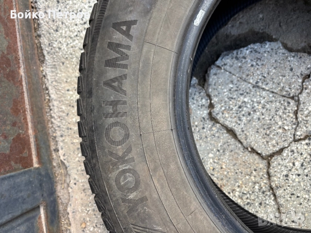 Зимни гуми 235/65/17, снимка 4 - Гуми и джанти - 52106863