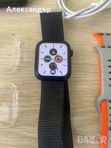 *Гаранция* Apple Watch SE V2 44mm | Като НОВ | + Мега пакет подаръци!, снимка 2 - Смарт часовници - 55723101