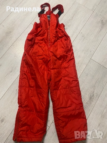 Детска зимен комплект с подарък шапка и шал.