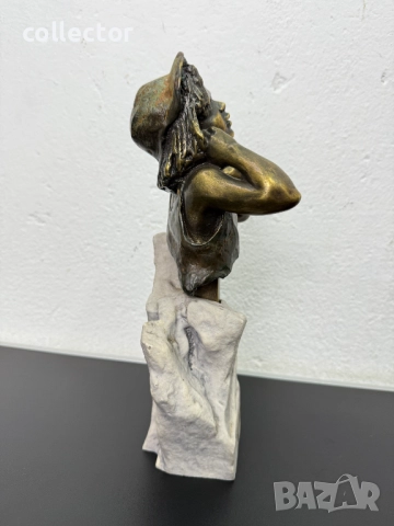 Дизайнерска бронзова скулптура. №7429, снимка 6 - Антикварни и старинни предмети - 51940095