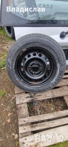 5 броя железни Джанти с гуми от Нисан Микра, снимка 4 - Гуми и джанти - 54220321