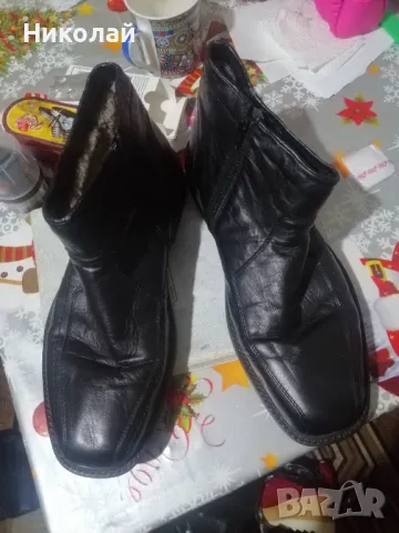 Продавам мъжки боти от естествена кожа