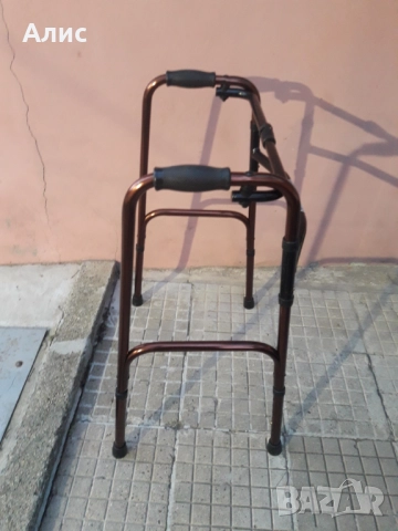  проходилка за възрастни, снимка 3 - Ролатори - 51023880