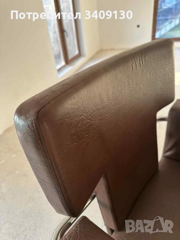 Два броя фризьорки столове , снимка 10 - Столове - 53101485