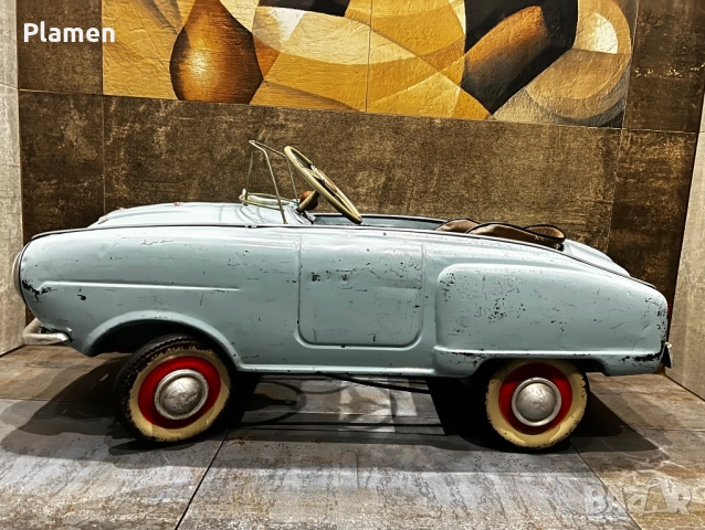 АВТЕНТИЧЕН УНИКАТ МОСКВИЧ С ПЕДАЛИ ПЪРВА СЕРИЯ, снимка 3 - Антикварни и старинни предмети - 52655812