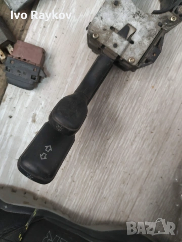 Превключвател на кормилната колона за Audi A4 , 4D0953513, снимка 2 - Части - 53110222