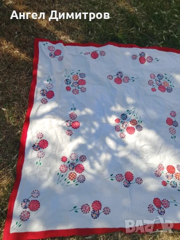 Голяма покривка бродерия , снимка 7 - Антикварни и старинни предмети - 50811513