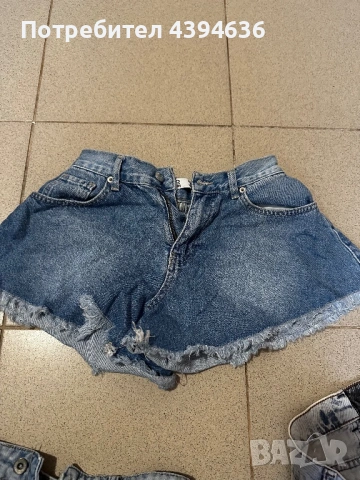 Дънкова пола и къси гащи , снимка 2 - Къси панталони и бермуди - 54341449