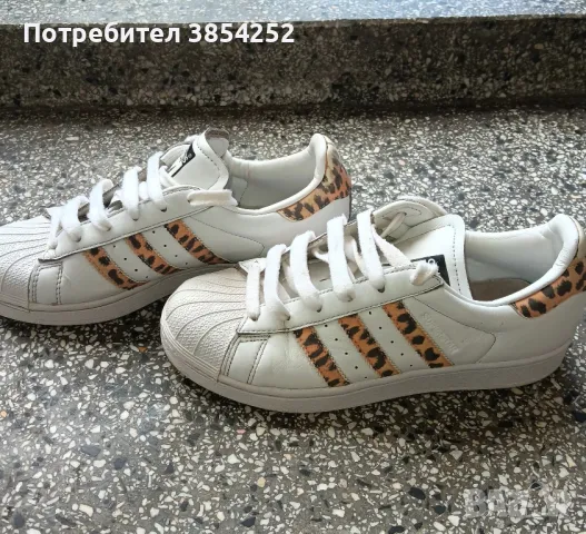 Оригинални маратонки Adidas , снимка 2 - Маратонки - 50430576