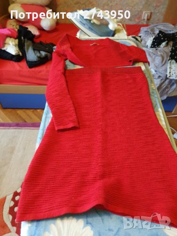 Червена рокля с бисутие