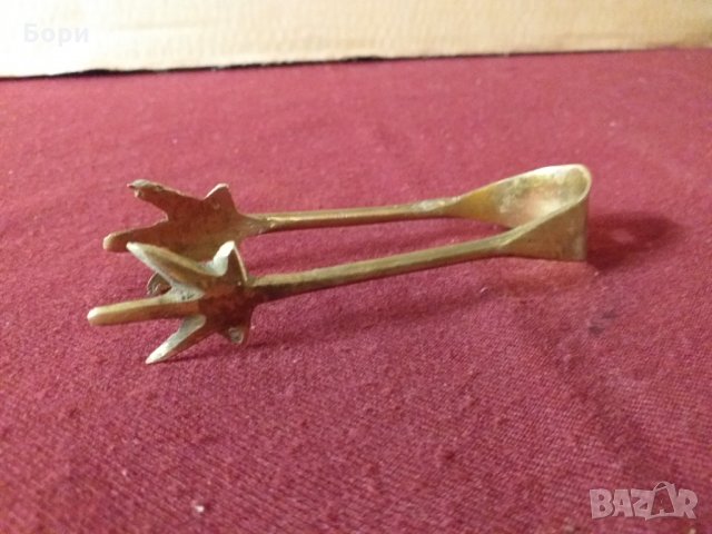 Стара щипка за лед от месинг