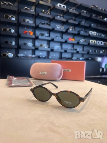 очила с черен обикновен калъф и Ув защита miu miu vehla cartier , снимка 7 - Слънчеви и диоптрични очила - 52093165