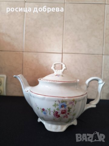 Ретро, бароков порцеланов чайник с маркировка 