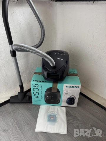 Прахосмукачка с Торба Siemens Synchropower VS06A111 600W