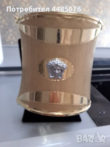 ЗЛАТНА ДАМСКА ГРИВНА ВЕРСАЧЕ БЕЛЕЗНИК  14.К., снимка 3 - Гривни - 51024957